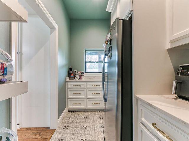 641 Highland Hills Drive, Edmond, OK 73034
