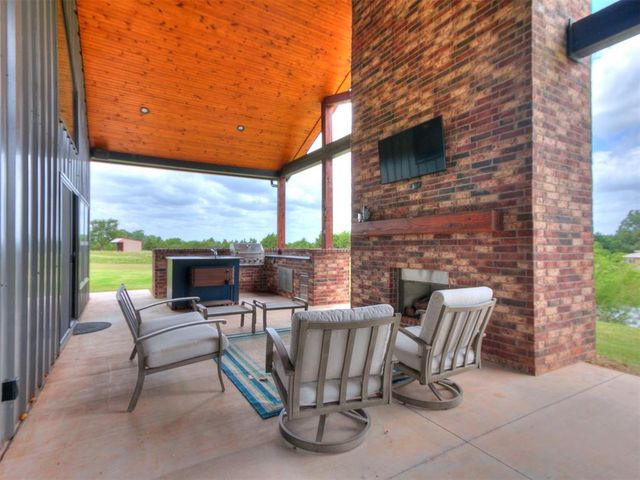 641 Highland Hills Drive, Edmond, OK 73034