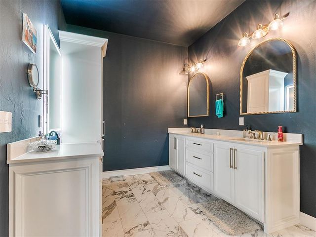 641 Highland Hills Drive, Edmond, OK 73034