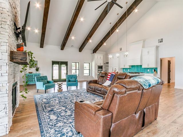 641 Highland Hills Drive, Edmond, OK 73034