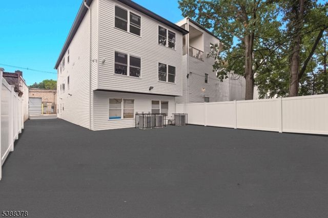 418 Avon Ave, Newark City, NJ 07108