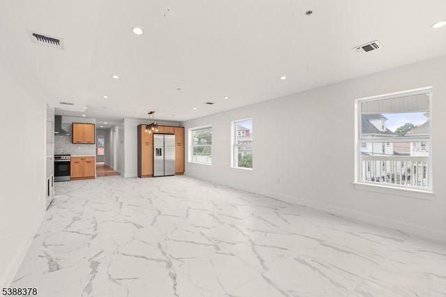 418 Avon Ave, Newark City, NJ 07108