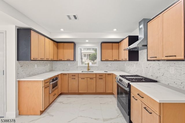 418 Avon Ave, Newark City, NJ 07108