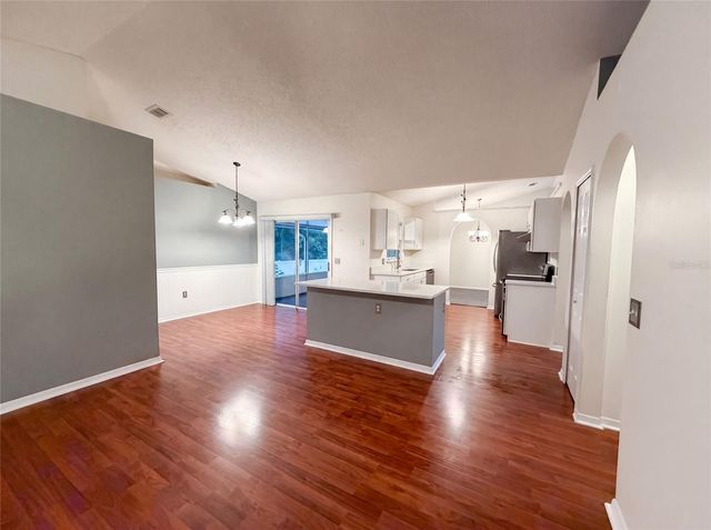 29 VALENCIA CIRCLE, Debary, FL 32713