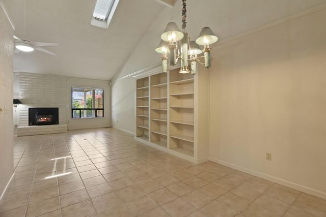 1725 Le Bec Ct, Lodi, CA 95240
