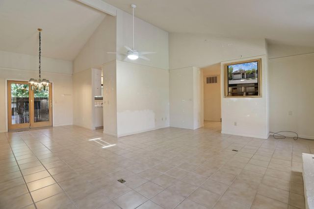 1725 Le Bec Ct, Lodi, CA 95240