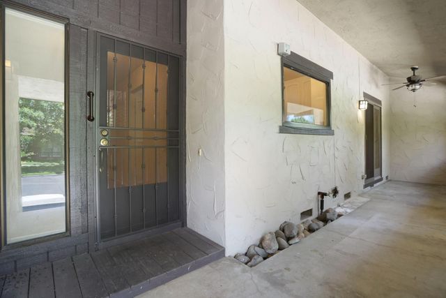 1725 Le Bec Ct, Lodi, CA 95240