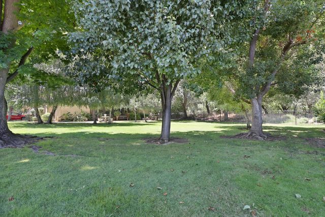 1725 Le Bec Ct, Lodi, CA 95240