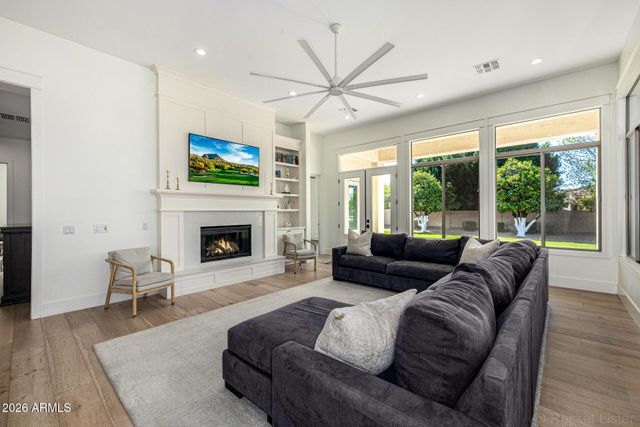 3409 E IVYGLEN Circle, Mesa, AZ 85213