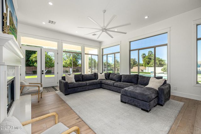 3409 E IVYGLEN Circle, Mesa, AZ 85213