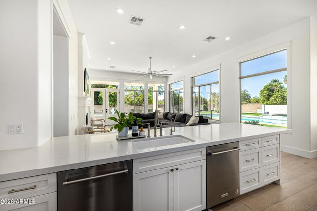 3409 E IVYGLEN Circle, Mesa, AZ 85213