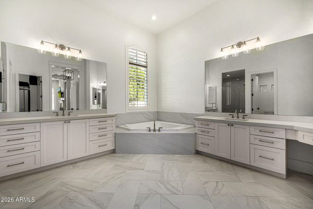 3409 E IVYGLEN Circle, Mesa, AZ 85213