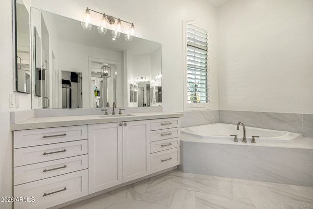 3409 E IVYGLEN Circle, Mesa, AZ 85213