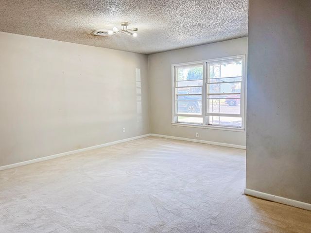 303 N Gary Lane, Denver City, TX 79323