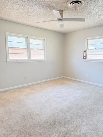 303 N Gary Lane, Denver City, TX 79323