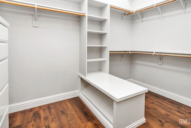 10703 Queensbury Drive, Bakersfield, CA 93312