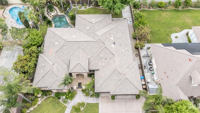 10703 Queensbury Drive, Bakersfield, CA 93312