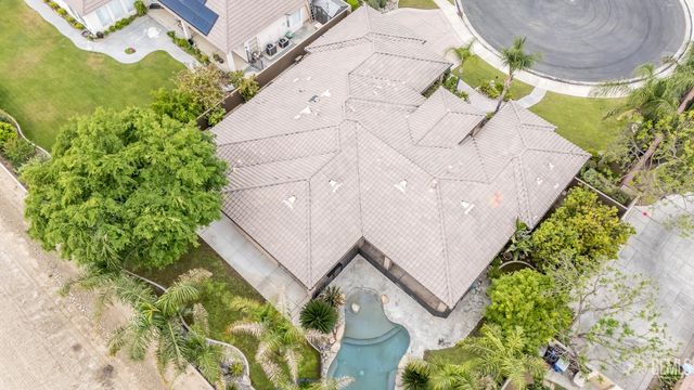 10703 Queensbury Drive, Bakersfield, CA 93312