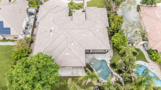 10703 Queensbury Drive, Bakersfield, CA 93312