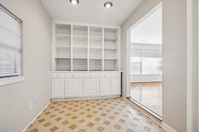 2712 West Holcombe, West University Place, TX 77005