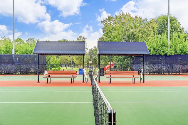 2712 West Holcombe, West University Place, TX 77005