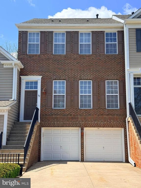19 AVALON CT, Doylestown, PA 18901