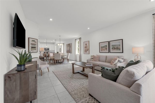 826 CASTLEFORD AVENUE NE, Palm Bay, FL 32905