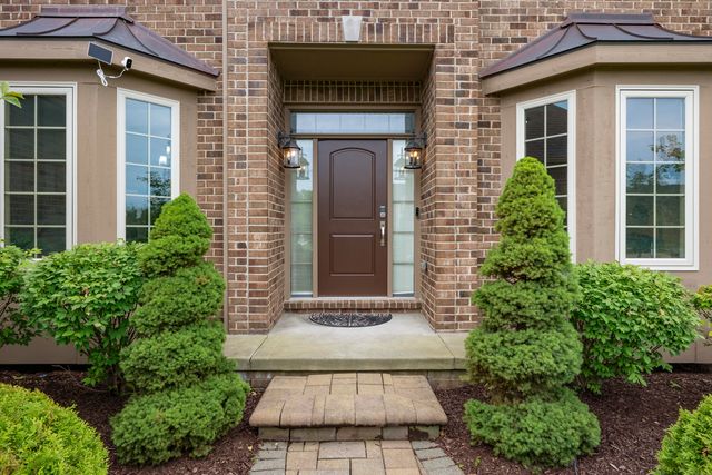 51847 Pierce Drive, Lyon Twp, MI 48167