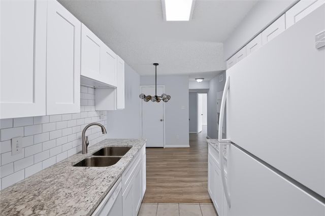 2750 Holly Hall Street 510, Houston, TX 77054