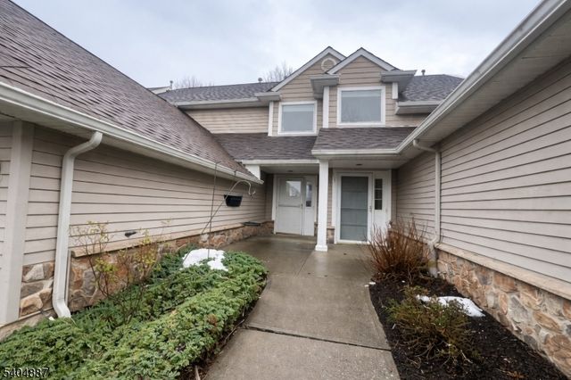 113 Bourne Ci, Hardyston Twp., NJ 07419