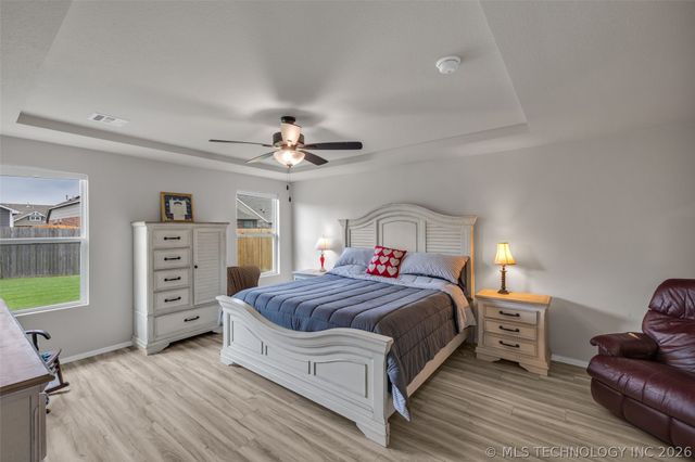 13008 E 124th Street North, Owasso, OK 74021