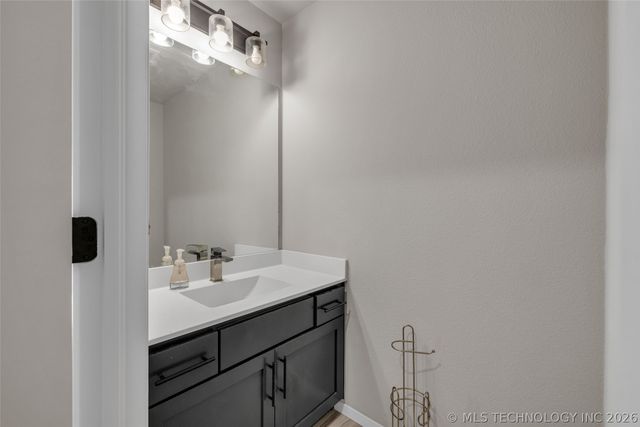 13008 E 124th Street North, Owasso, OK 74021