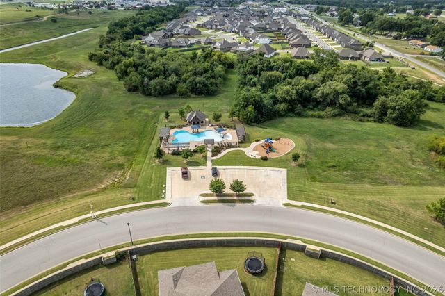 13008 E 124th Street North, Owasso, OK 74021