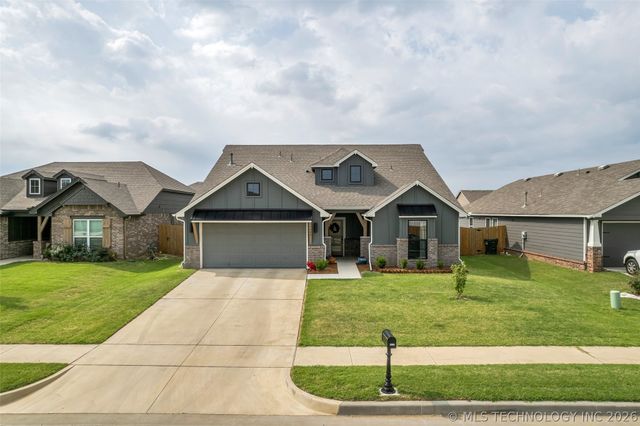 13008 E 124th Street North, Owasso, OK 74021