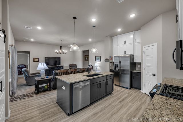 13008 E 124th Street North, Owasso, OK 74021