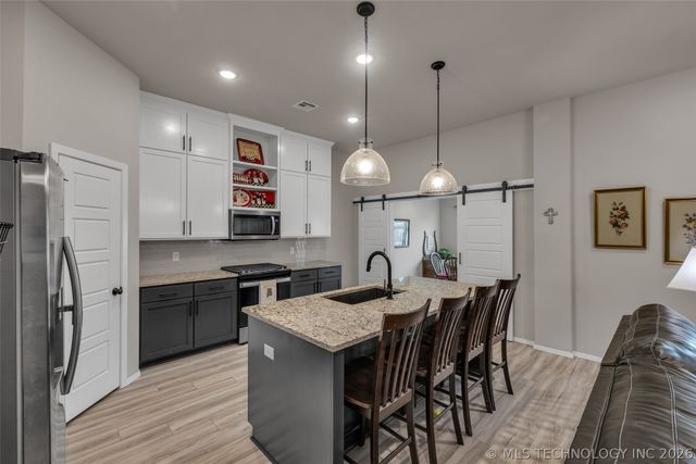 13008 E 124th Street North, Owasso, OK 74021