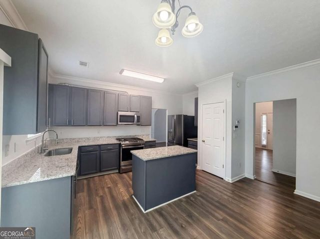 2662 Whispering Pines Drive, Grayson, GA 30017