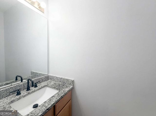 2662 Whispering Pines Drive, Grayson, GA 30017