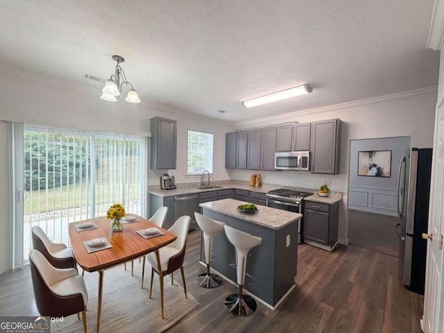 2662 Whispering Pines Drive, Grayson, GA 30017