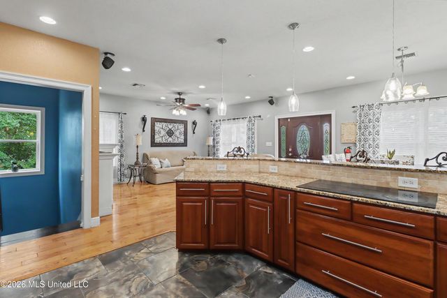 1009 Saint Joseph Street, Waveland, MS 39576