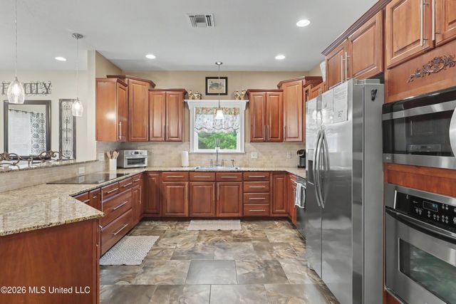 1009 Saint Joseph Street, Waveland, MS 39576