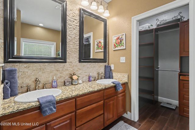 1009 Saint Joseph Street, Waveland, MS 39576