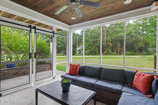 1009 Saint Joseph Street, Waveland, MS 39576