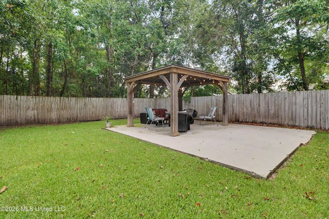 1009 Saint Joseph Street, Waveland, MS 39576