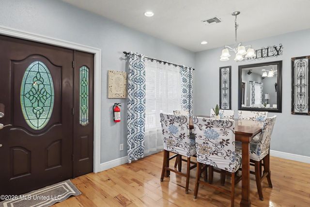 1009 Saint Joseph Street, Waveland, MS 39576