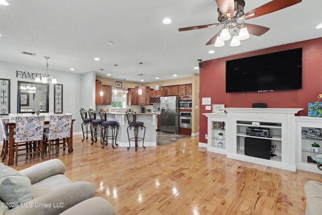 1009 Saint Joseph Street, Waveland, MS 39576