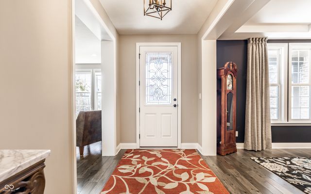 11134 Glen Avon Way, Zionsville, IN 46077