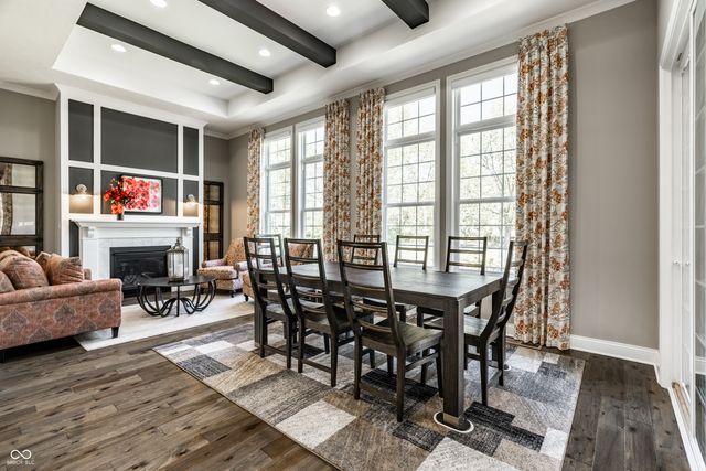 11134 Glen Avon Way, Zionsville, IN 46077