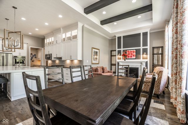 11134 Glen Avon Way, Zionsville, IN 46077