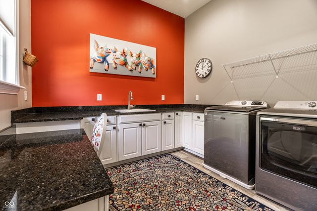 11134 Glen Avon Way, Zionsville, IN 46077